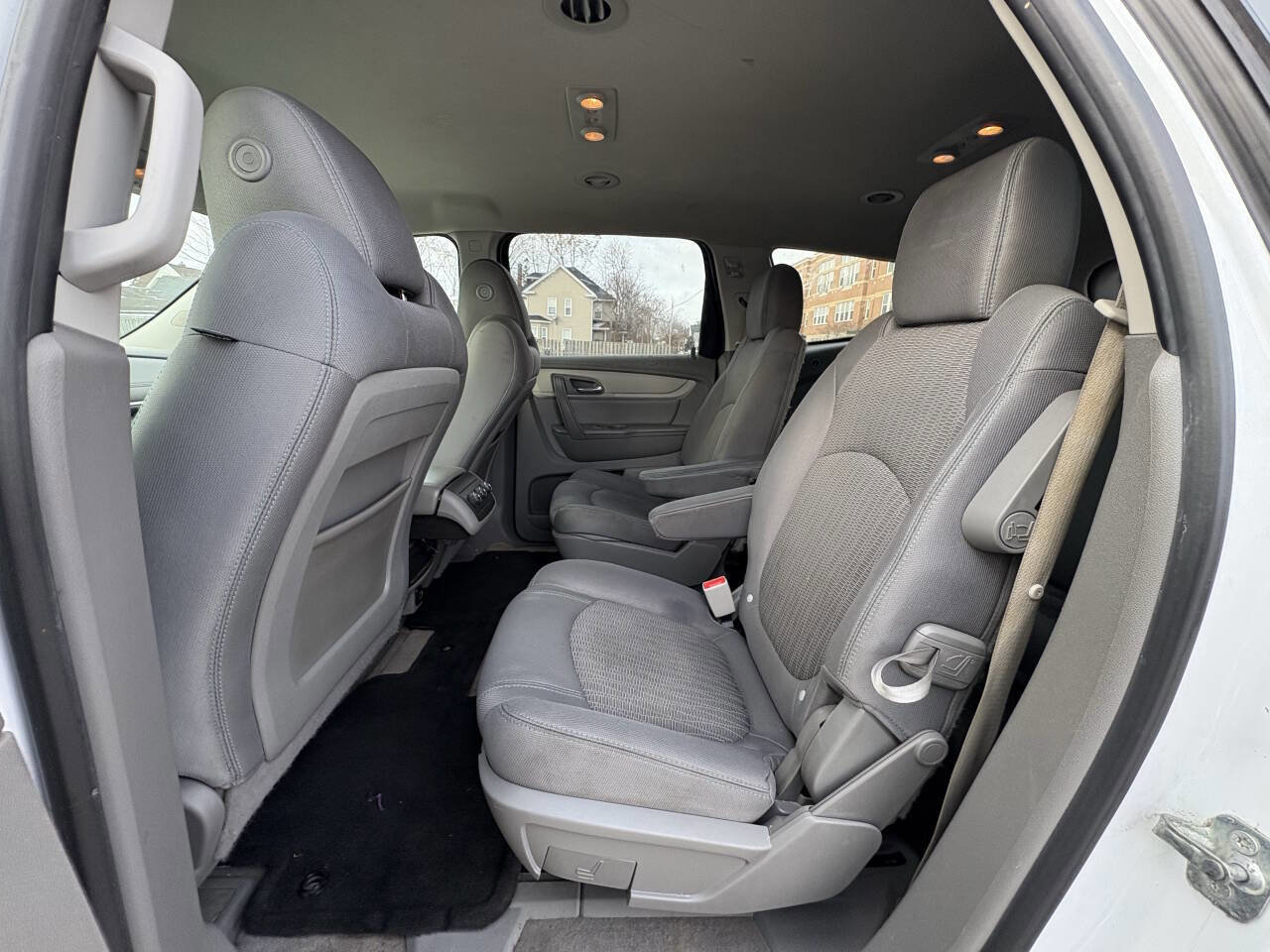 Used 2017 Chevrolet Traverse LT w/ Style and Technology Package image 22