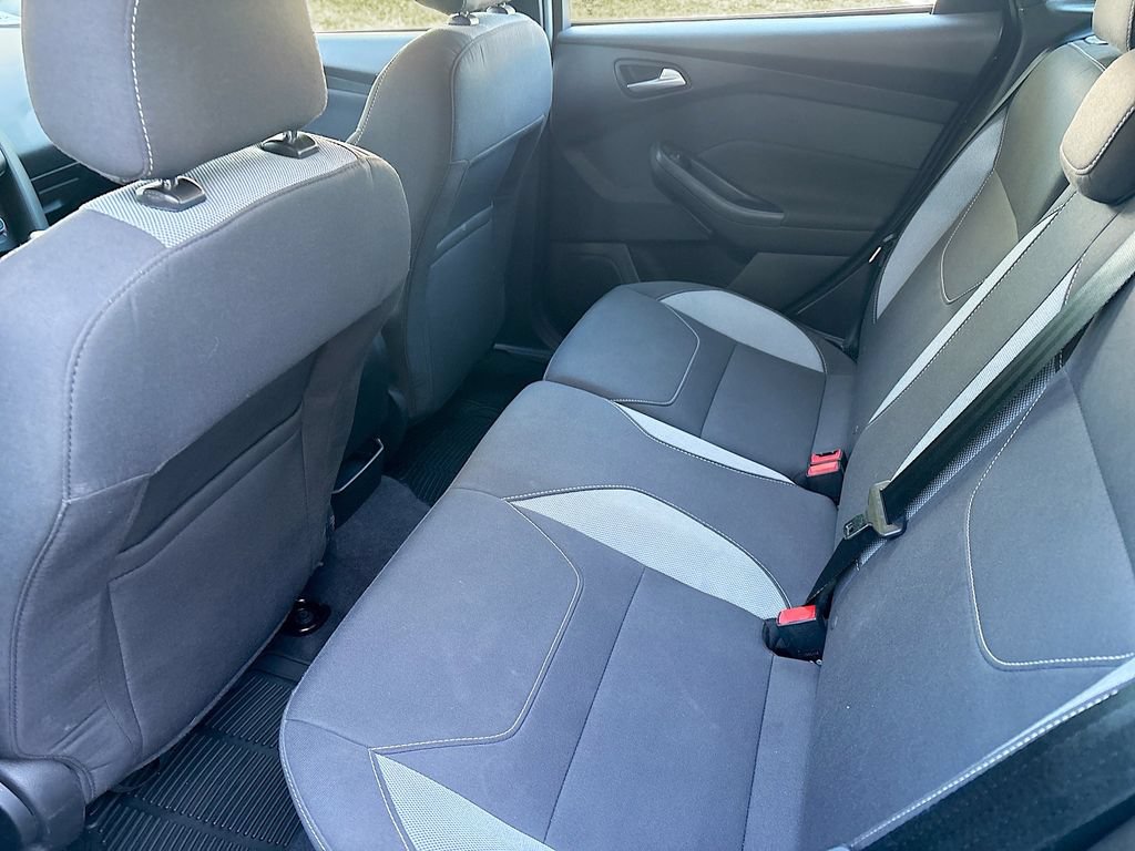 Used 2017 Ford Focus ST FWD image 22