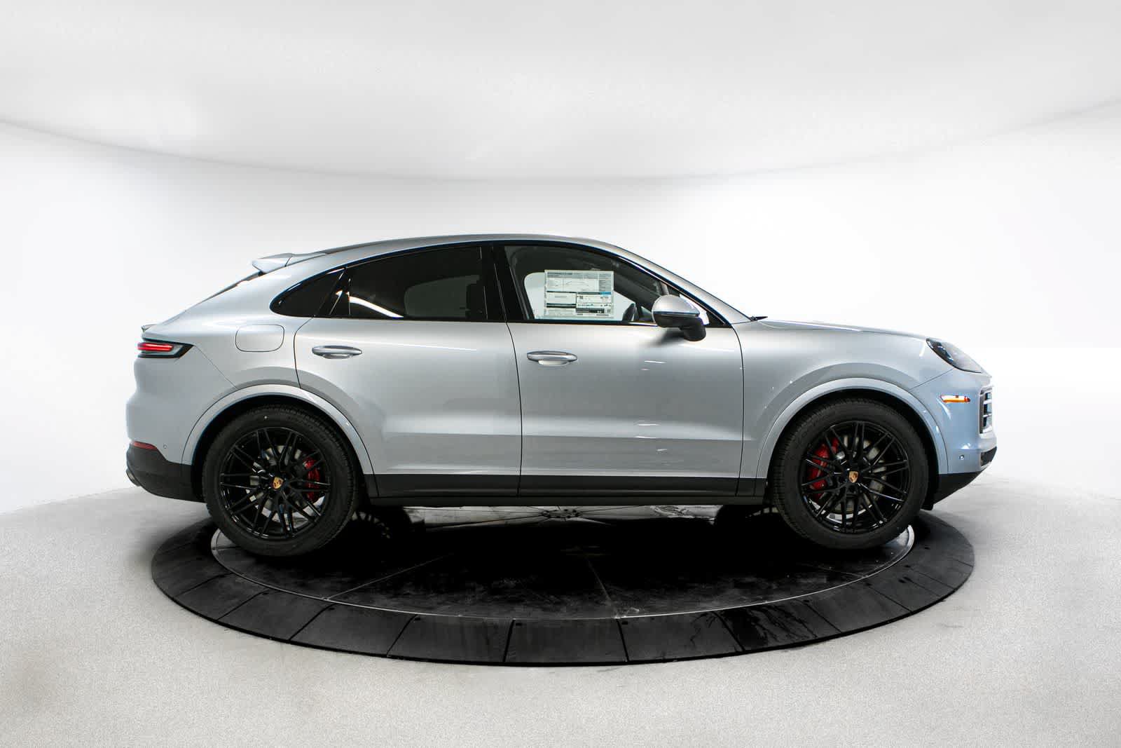 New 2026 Porsche Cayenne S AWD/4WD image 8