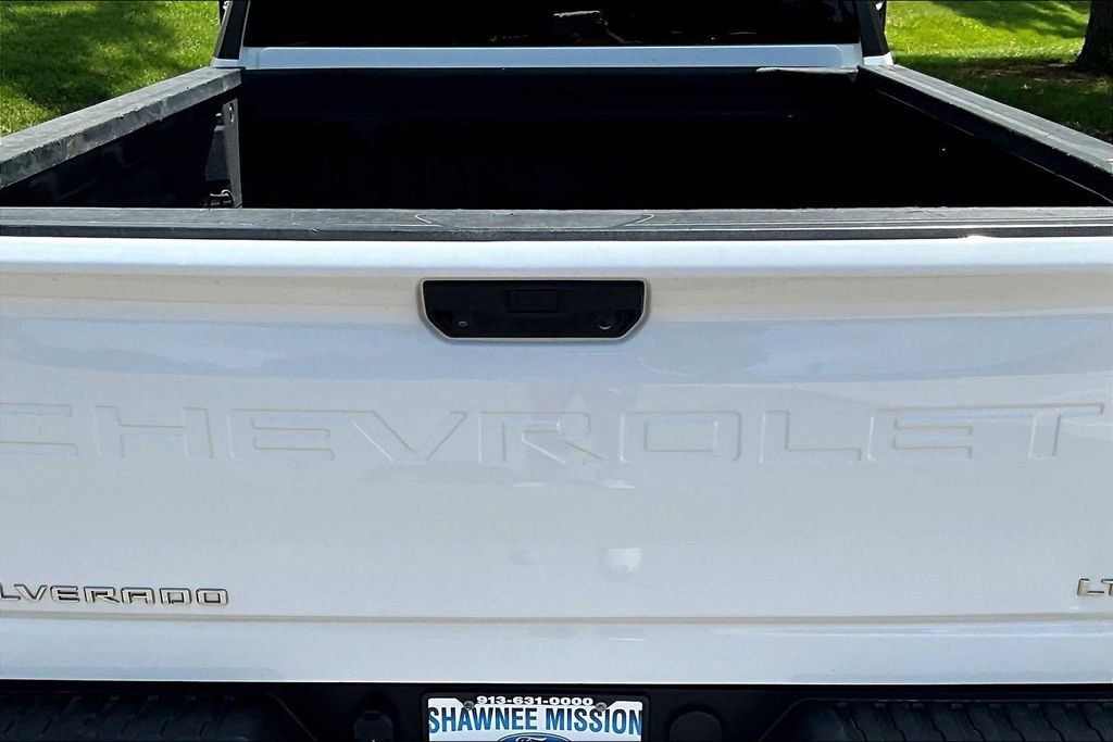 Used 2023 Chevrolet Silverado 2500 LT w/ Convenience Package AWD/4WD image 8