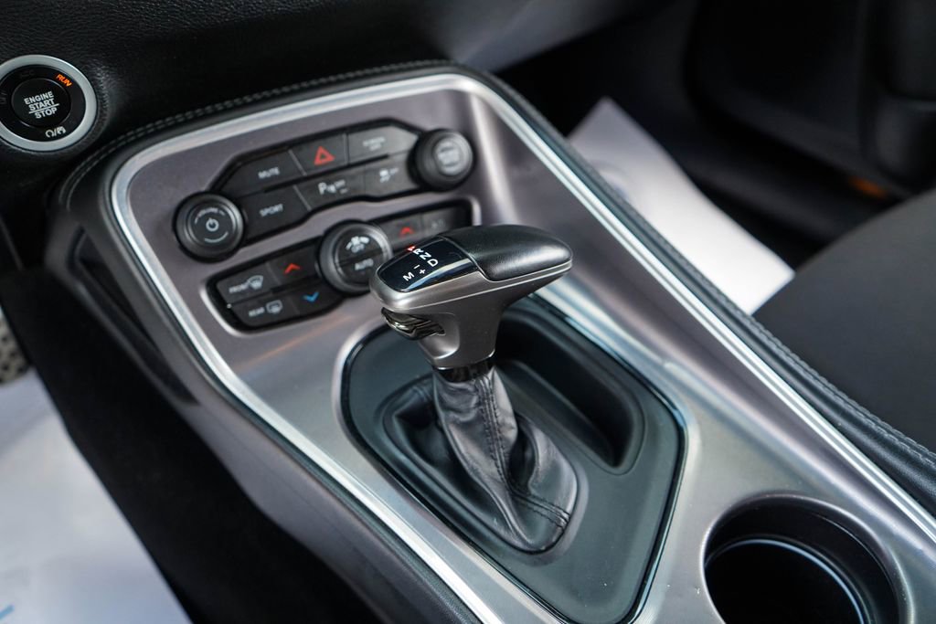 Used 2022 Dodge Challenger R/T RWD image 32