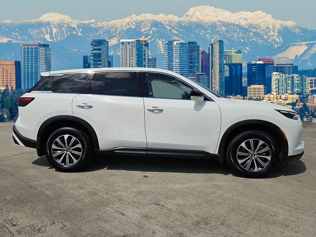 Certified 2024 INFINITI QX60 Pure image 11