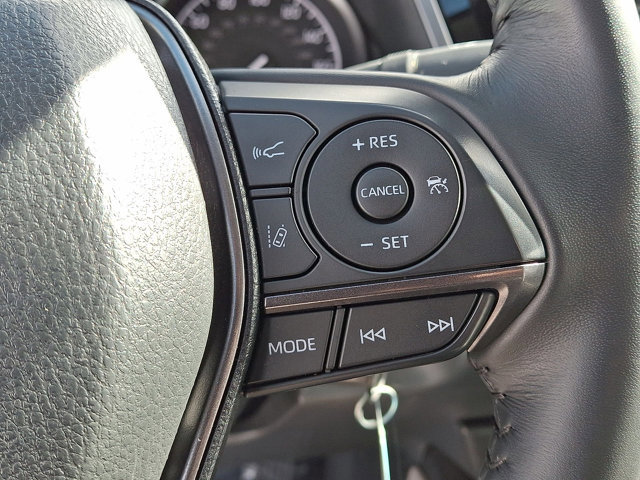 Used 2024 Toyota Camry SE image 20