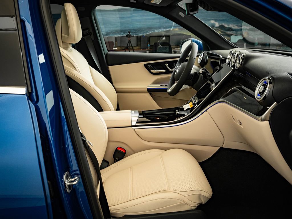 New 2026 Mercedes-Benz GLC 300 4MATIC image 24