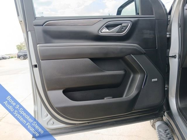 Used 2023 Chevrolet Suburban Z71 w/ Luxury Package image 20