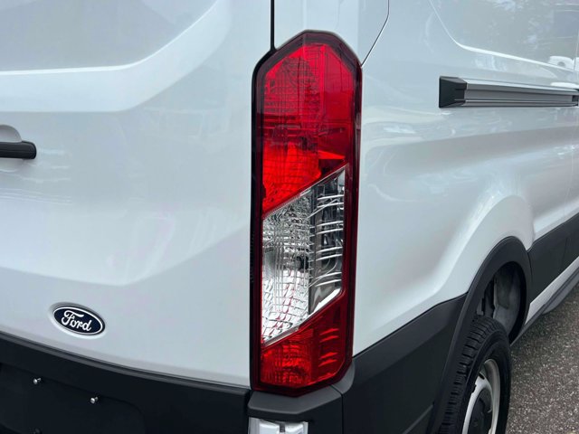 Used 2026 Ford Transit 250 148 Medium Roof RWD image 13