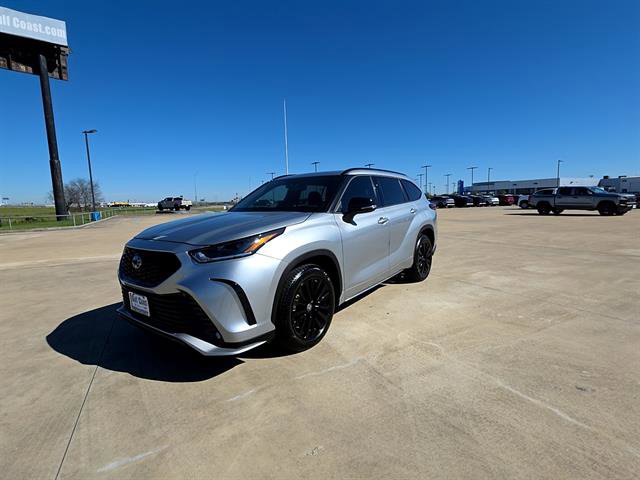 Used 2023 Toyota Highlander XSE