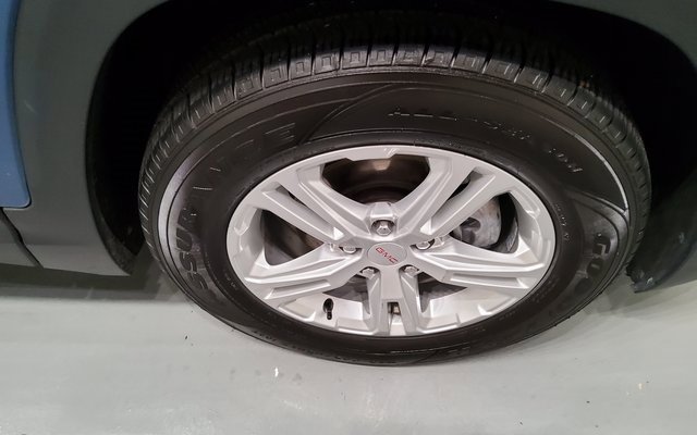 Used 2024 GMC Terrain SLE image 37