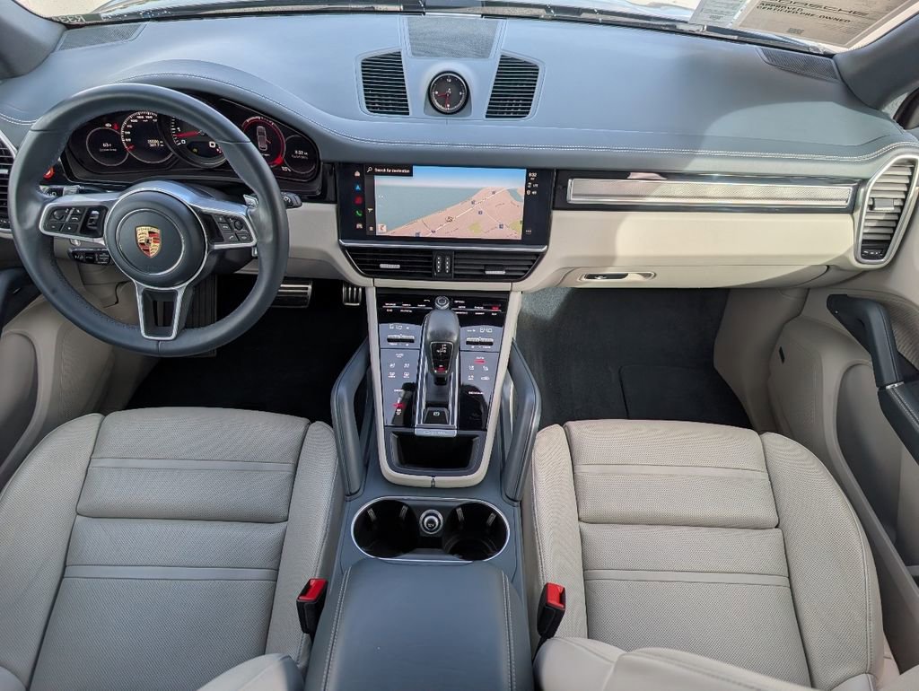 Used 2023 Porsche Cayenne S Platinum AWD/4WD image 6
