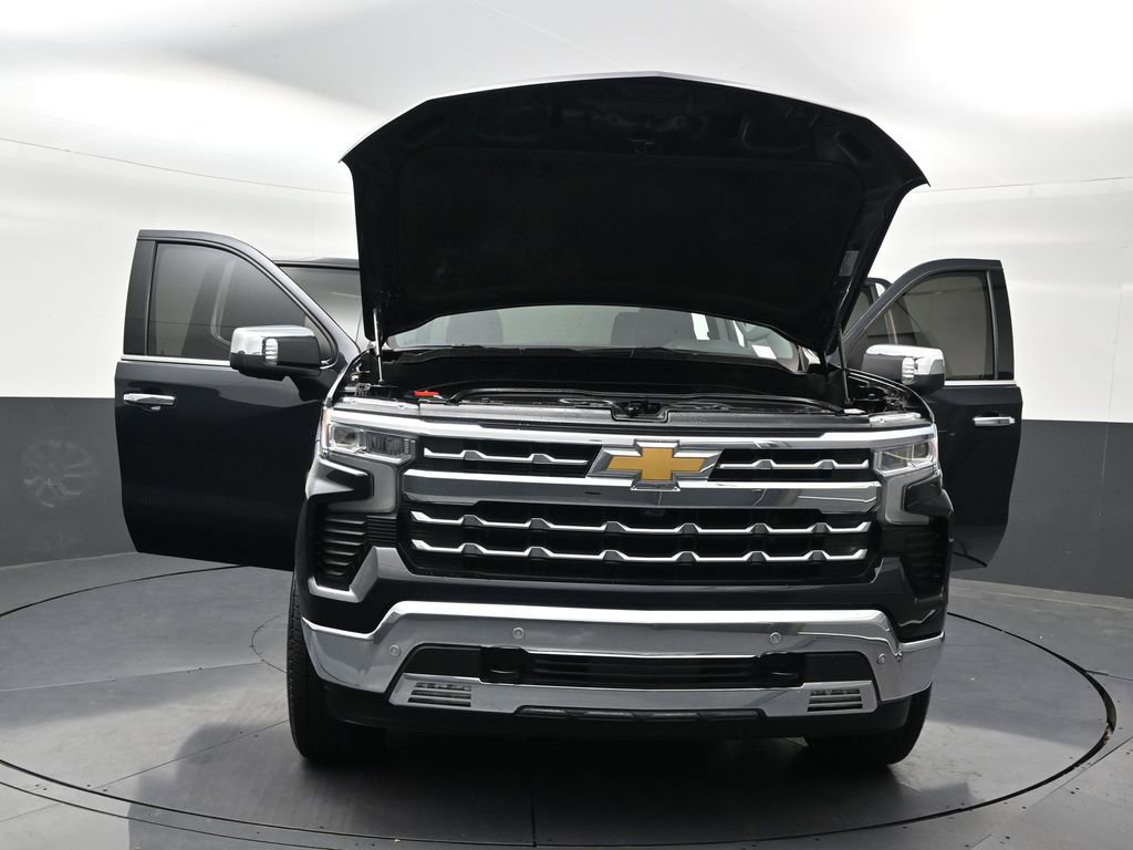 Used 2023 Chevrolet Silverado 1500 LTZ RWD image 34