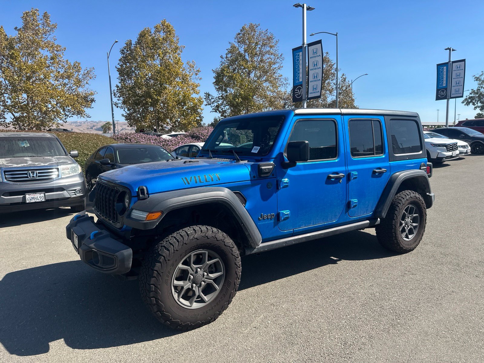 Used 2024 Jeep Wrangler Unlimited AWD/4WD image 5