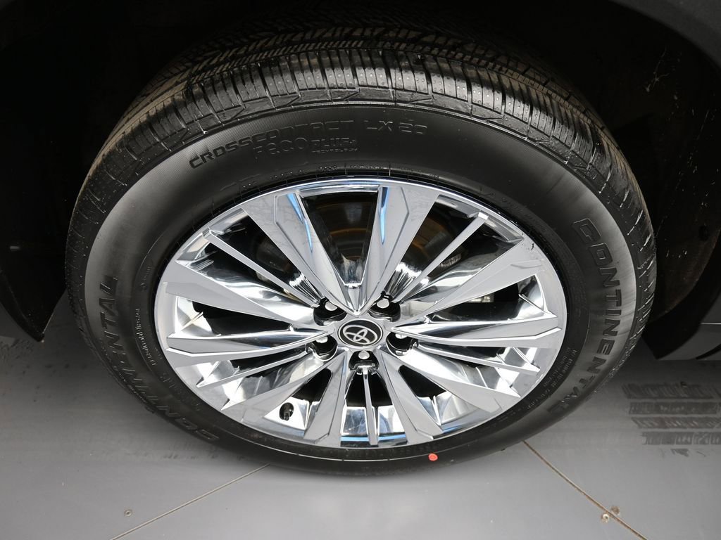 Certified 2024 Toyota Grand Highlander Platinum image 12