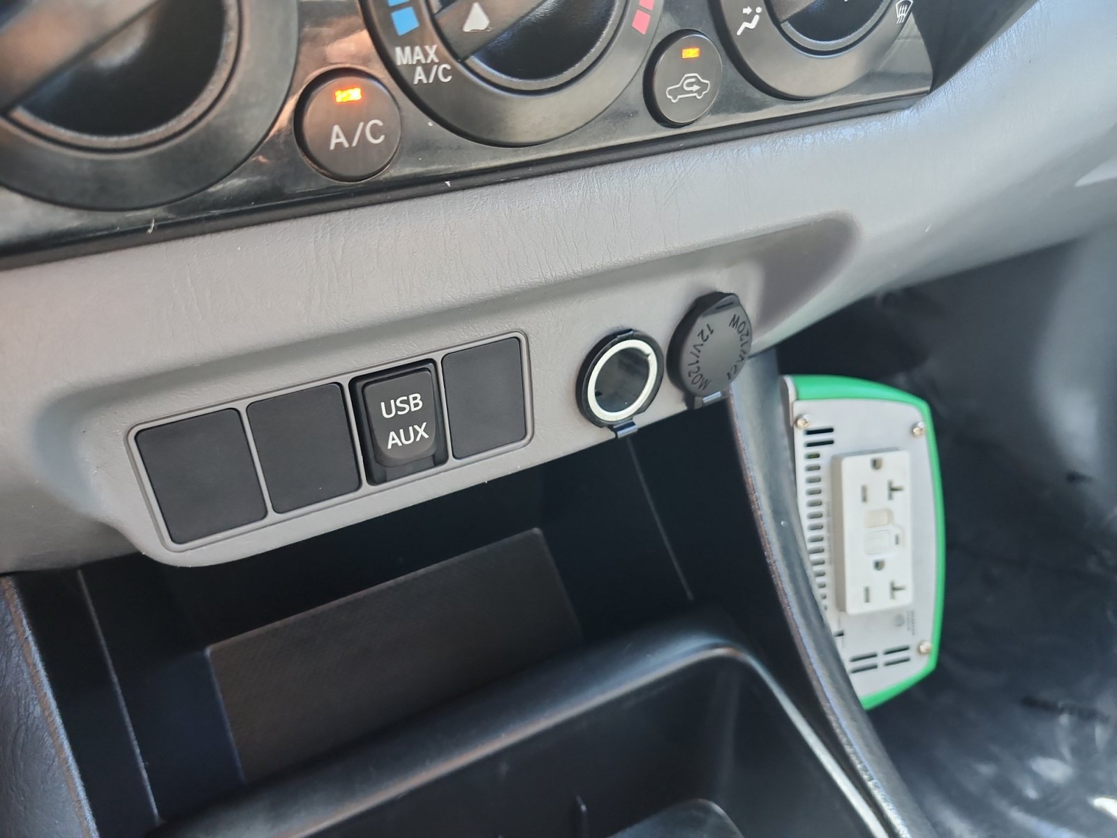 Used 2013 Toyota Tacoma PreRunner w/ Convenience Pkg RWD image 19