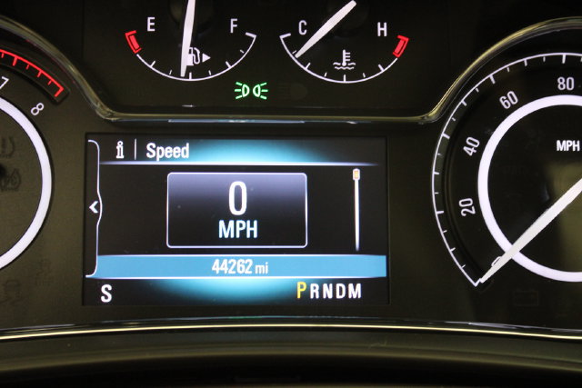 Used 2017 Buick Regal Premium w/ Driver Confidence Package #1 FWD image 16