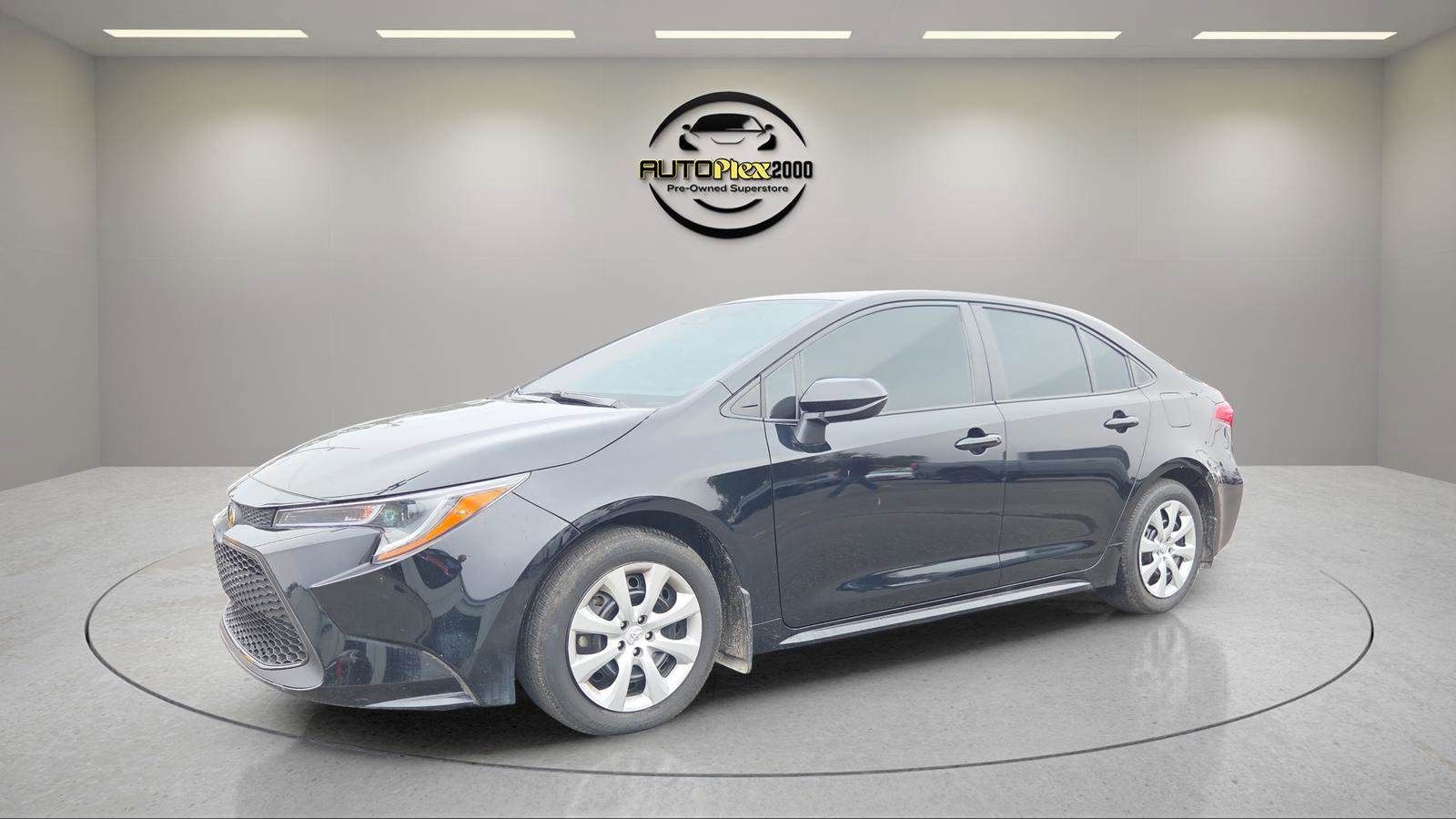 Used 2025 Toyota Corolla LE FWD image 3