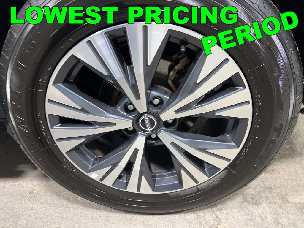 Used 2022 Nissan Rogue SV image 36