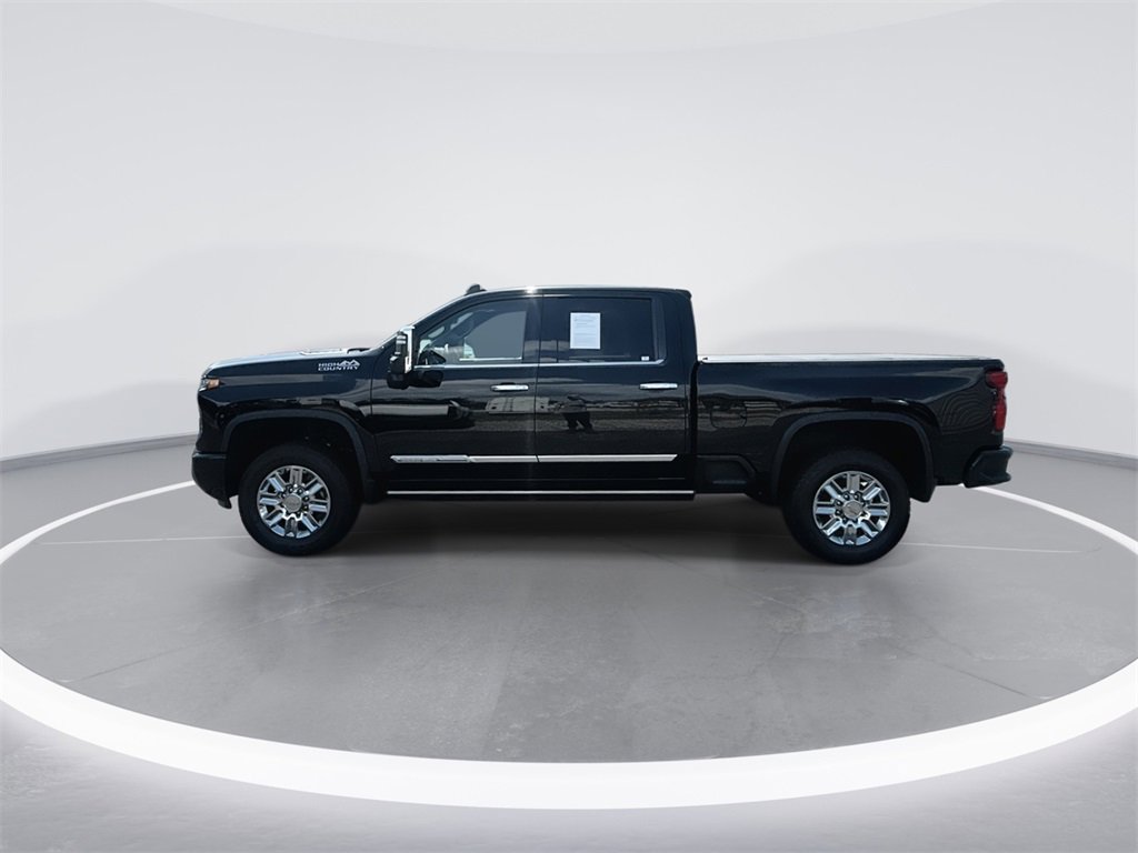Used 2024 Chevrolet Silverado 2500 High Country w/ Z71 Off-Road Package image 5