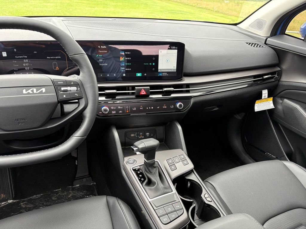 New 2026 Kia Sportage SX FWD image 18