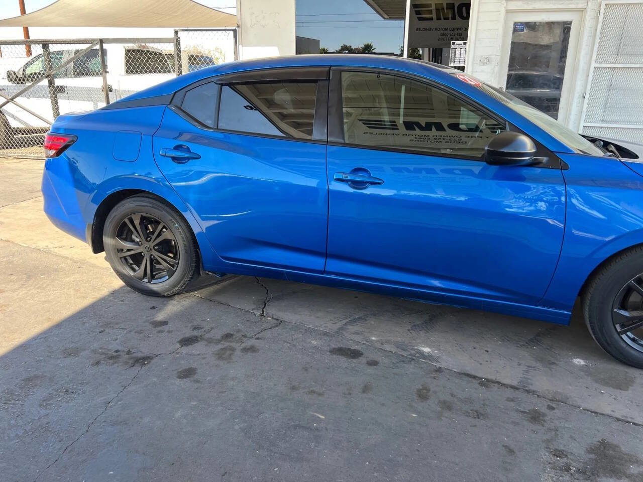 Used 2021 Nissan Sentra SV FWD image 2