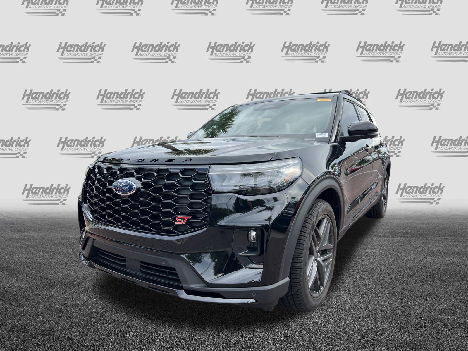 Used 2025 Ford Explorer ST w/ Sun And Sound Package RWD image 5