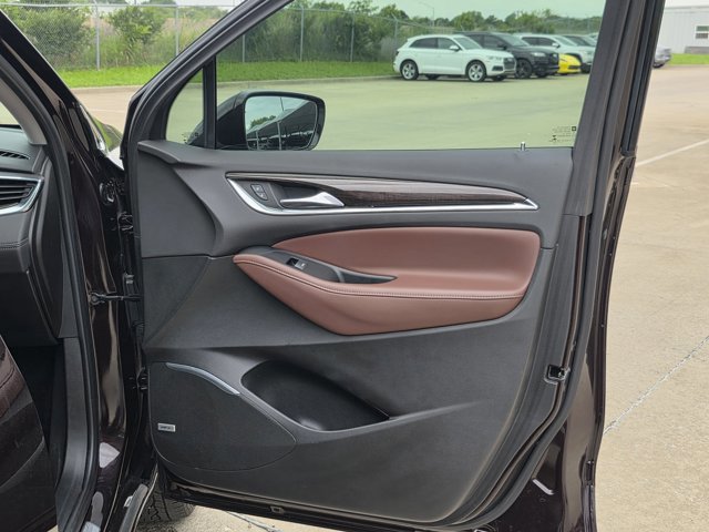 Used 2020 Buick Enclave Avenir w/ Avenir Technology Package FWD image 10