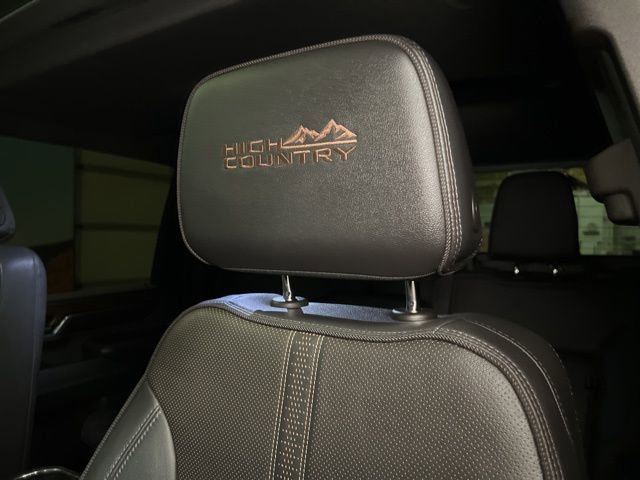 Used 2024 Chevrolet Silverado 3500 High Country w/ High Country Premium Package image 34