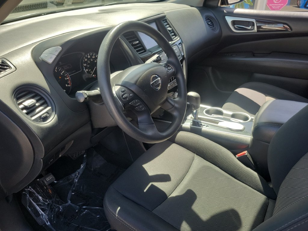 Used 2018 Nissan Pathfinder S FWD image 19