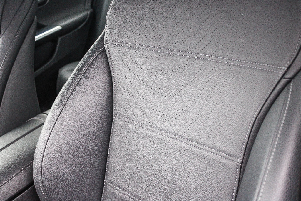 Used 2025 Mercedes-Benz C 300 4MATIC Sedan image 23