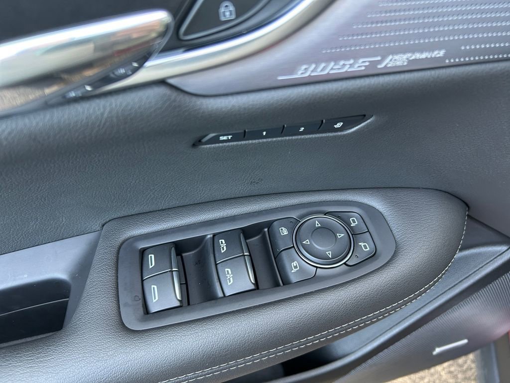 Used 2024 Cadillac XT6 Sport w/ Technology Package image 23