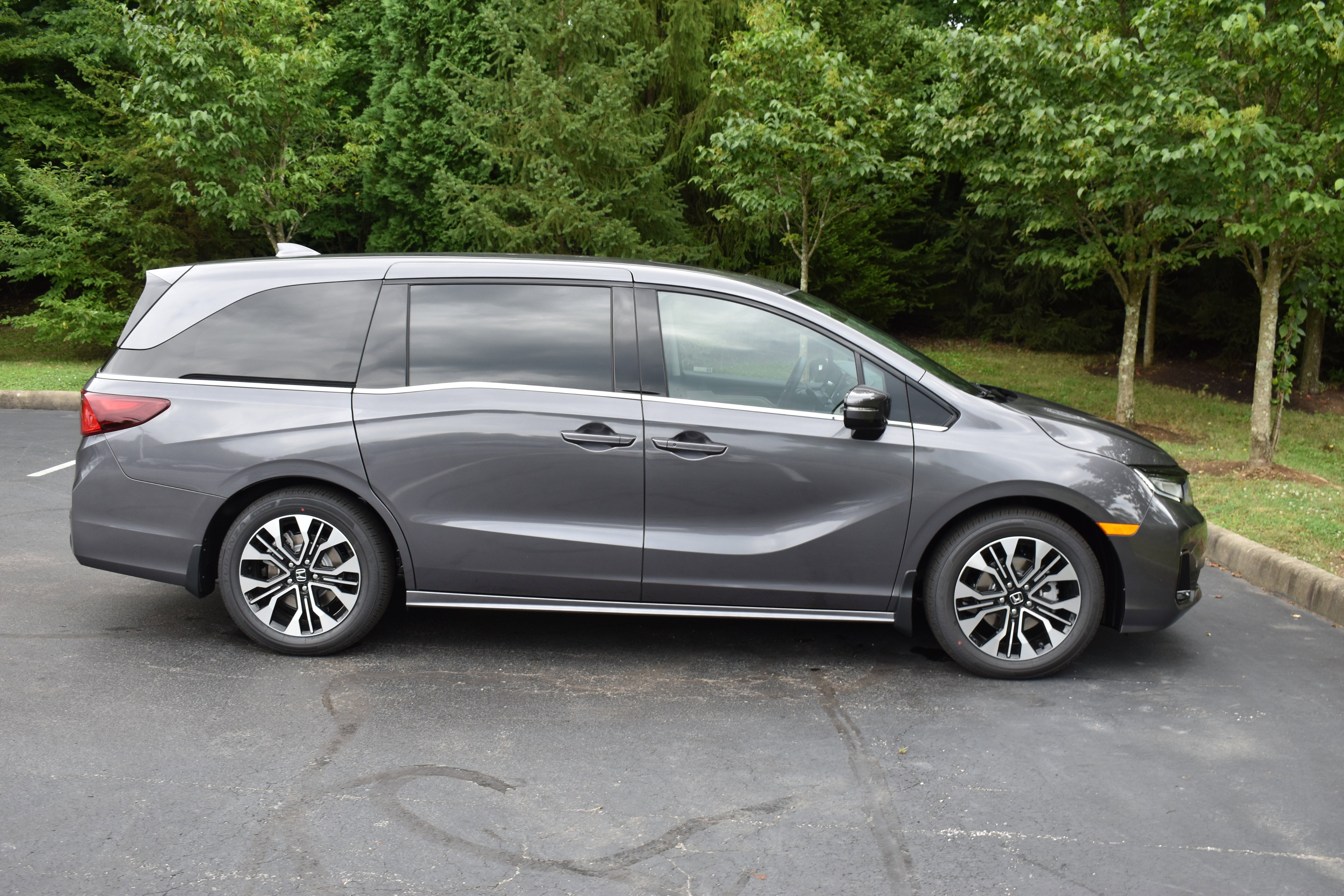 New 2026 Honda Odyssey Elite image 9