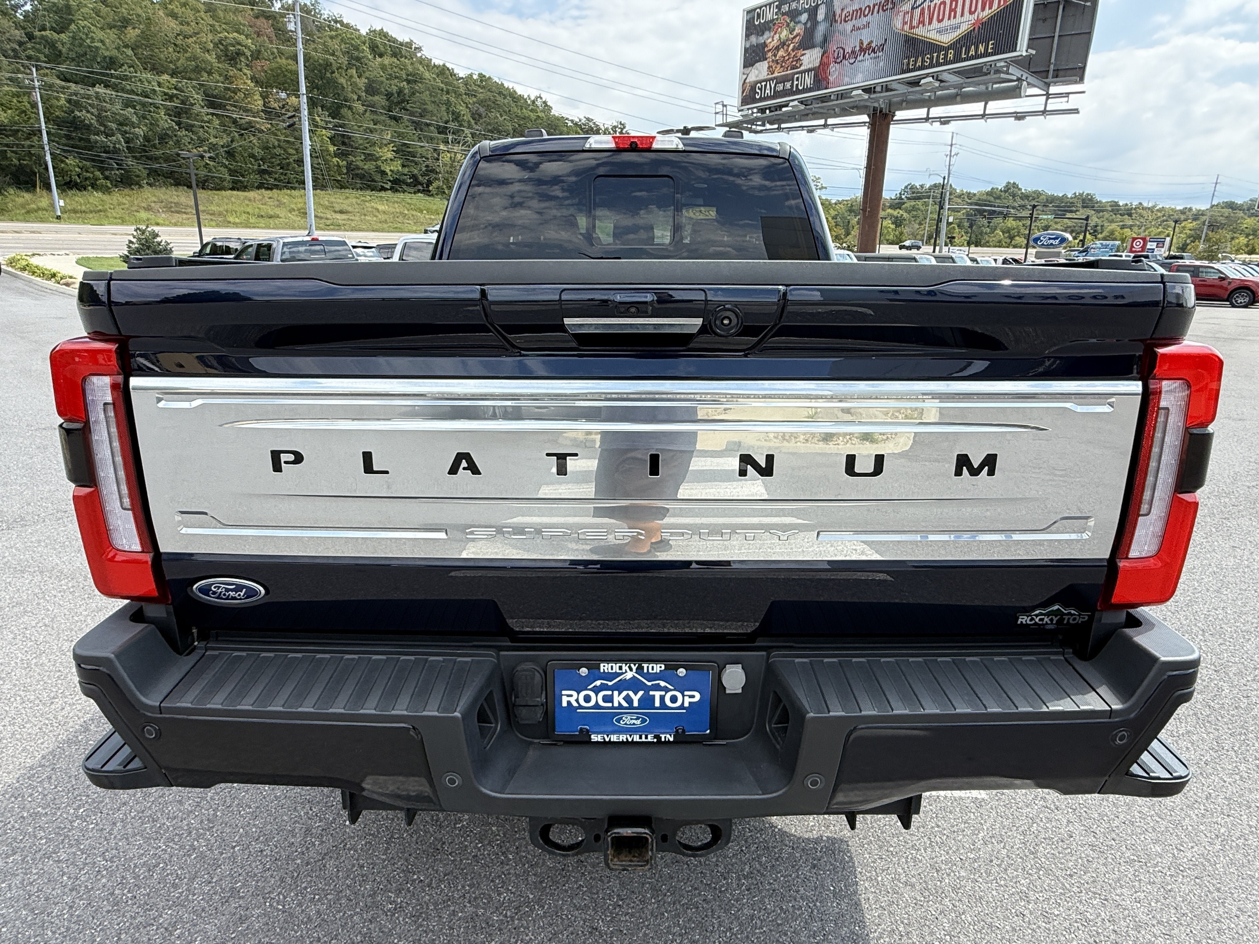Used 2023 Ford F250 Platinum AWD/4WD image 6