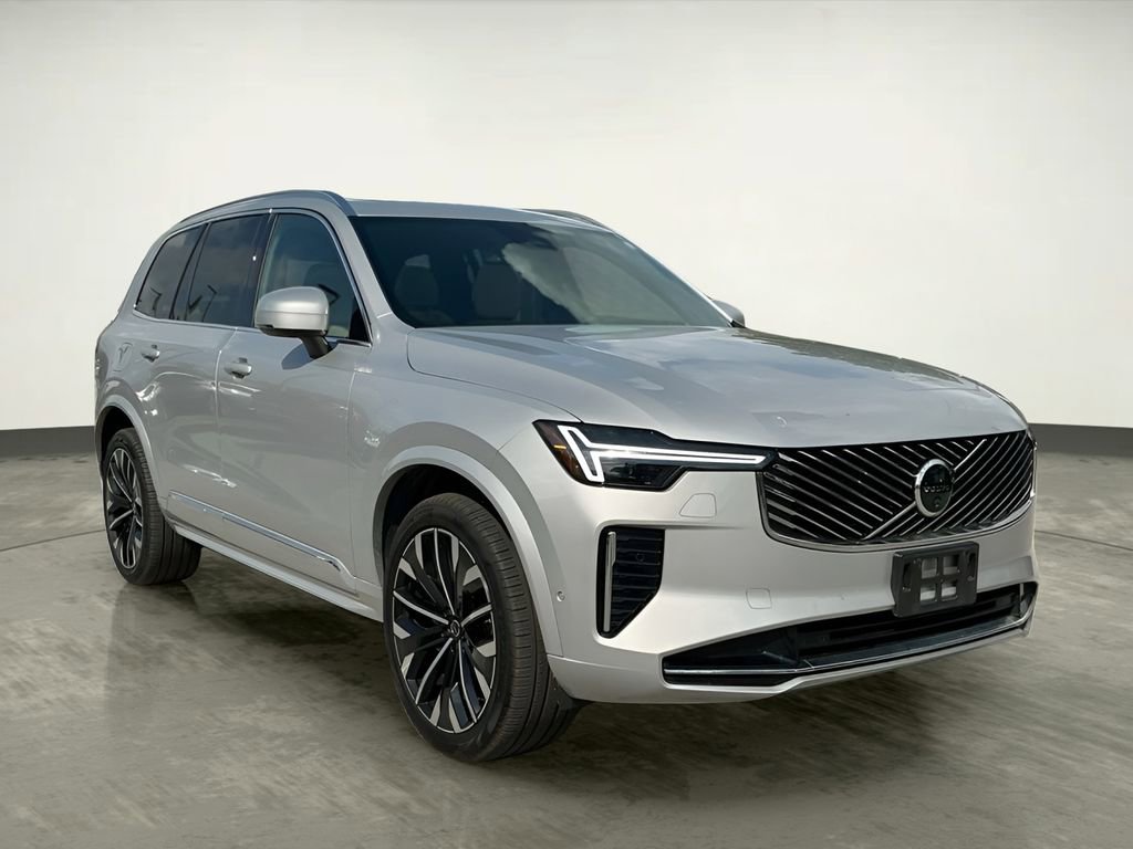Used 2025 Volvo XC90 B6 Plus AWD/4WD image 9
