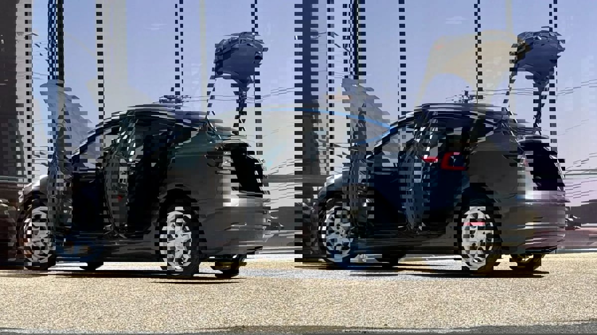 Used 2019 Tesla Model 3 Long Range image 27