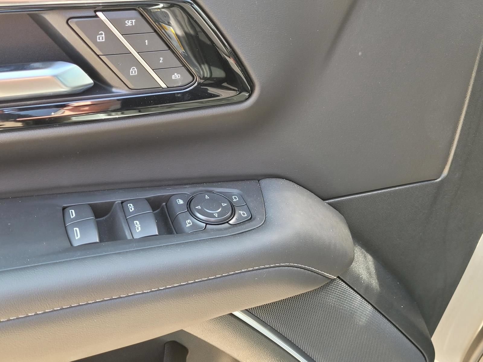 New 2026 Chevrolet Suburban LT w/ Comfort Package RWD image 16