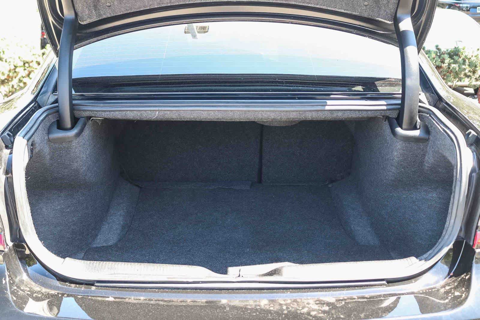 Used 2021 Dodge Charger SXT w/ Blacktop Package RWD image 21