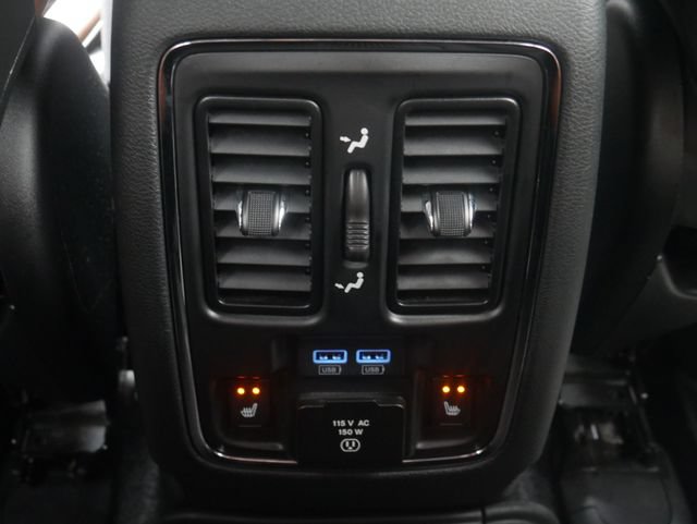 Used 2019 Jeep Grand Cherokee Summit AWD/4WD image 26
