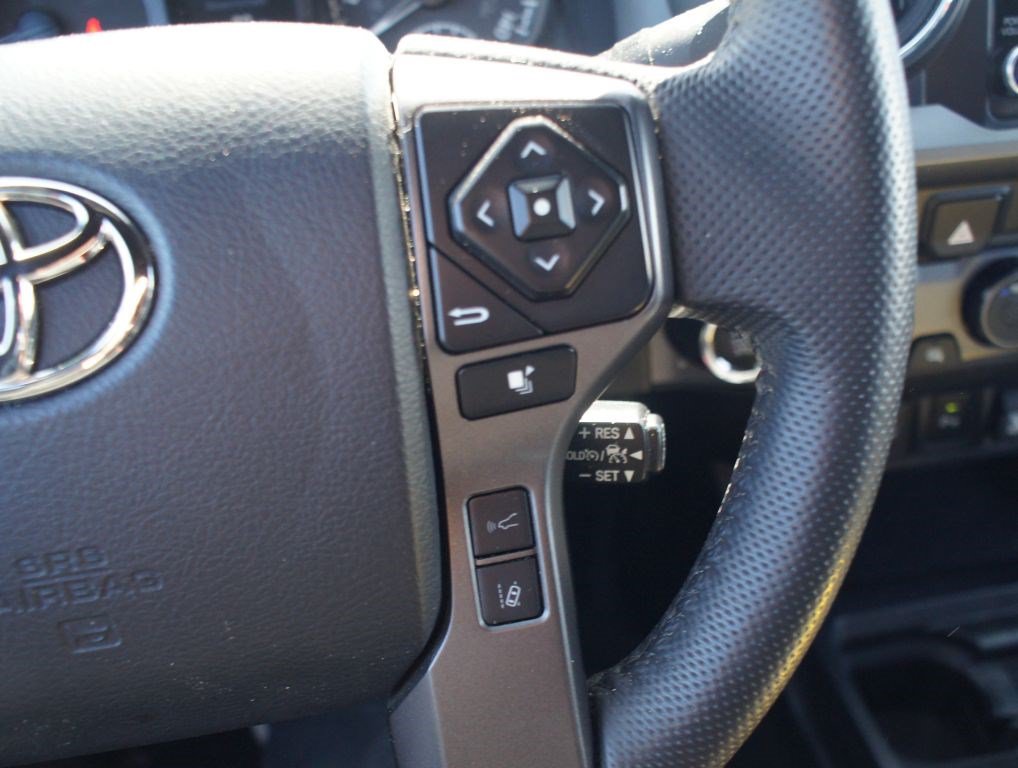 Used 2023 Toyota Tacoma TRD Pro AWD/4WD image 12