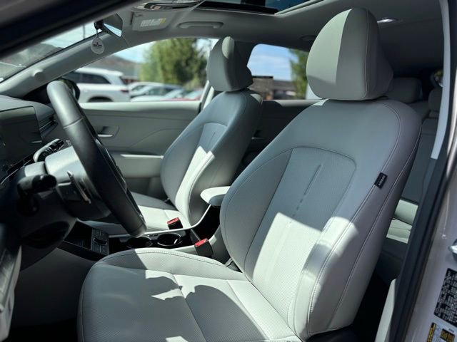 Used 2025 Hyundai Kona Limited image 17