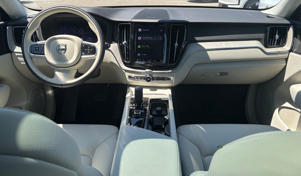 Used 2023 Volvo XC60 B5 Plus w/ Climate Package AWD/4WD image 6