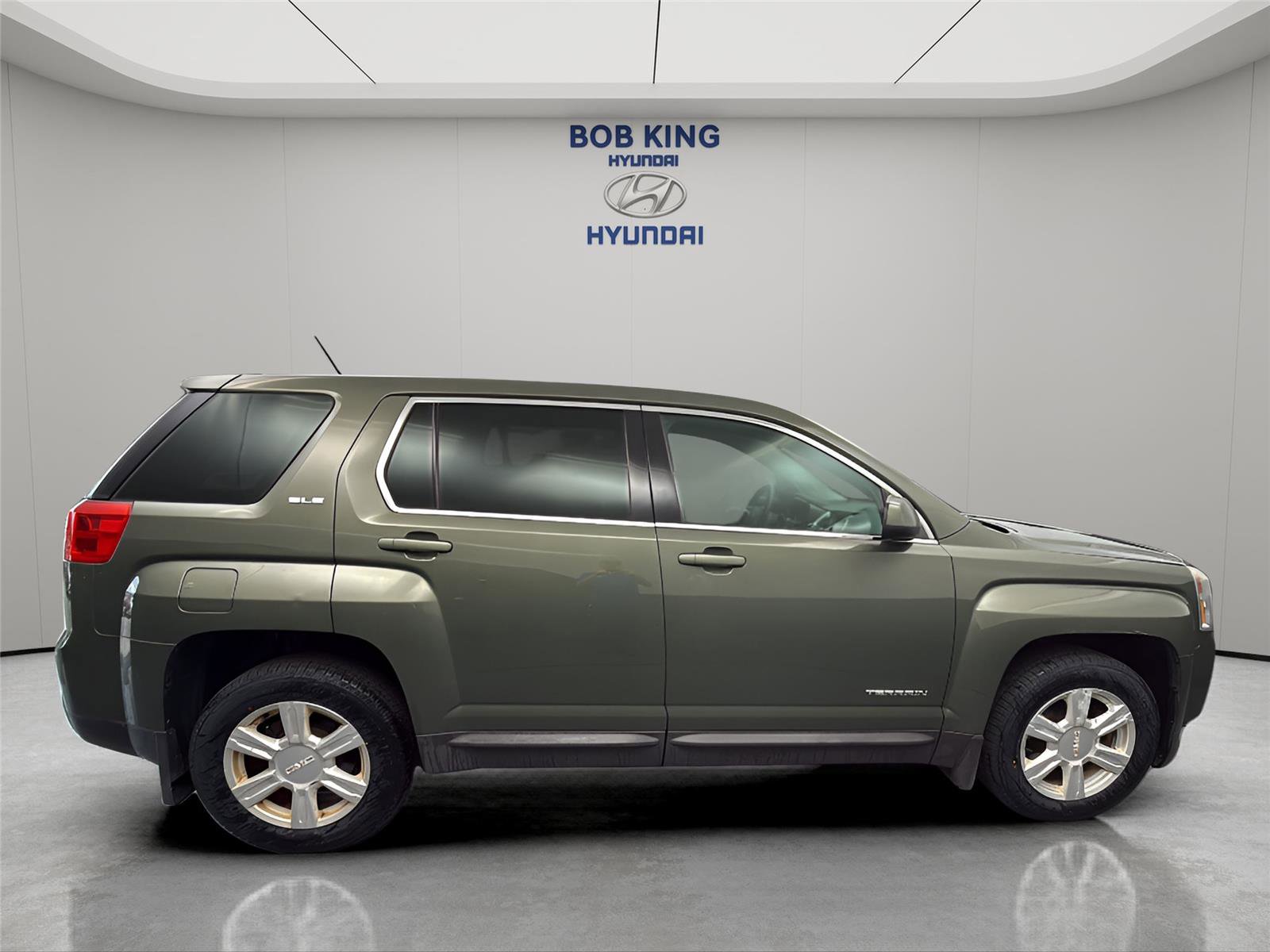 Used 2015 GMC Terrain SLE AWD/4WD image 6