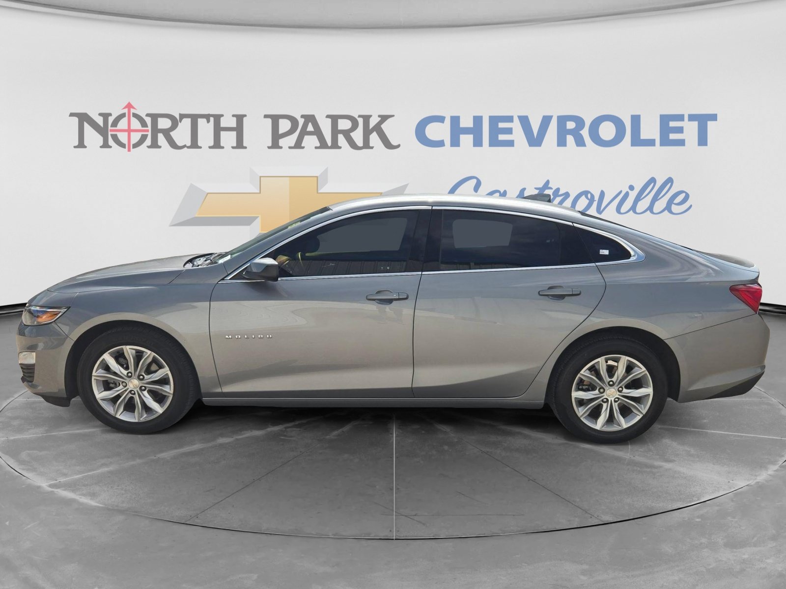 Used 2024 Chevrolet Malibu LT FWD image 5