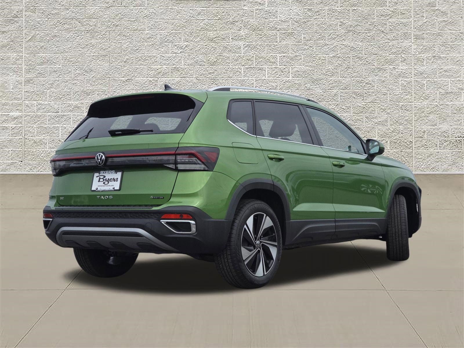 New 2026 Volkswagen Taos SE AWD/4WD image 7