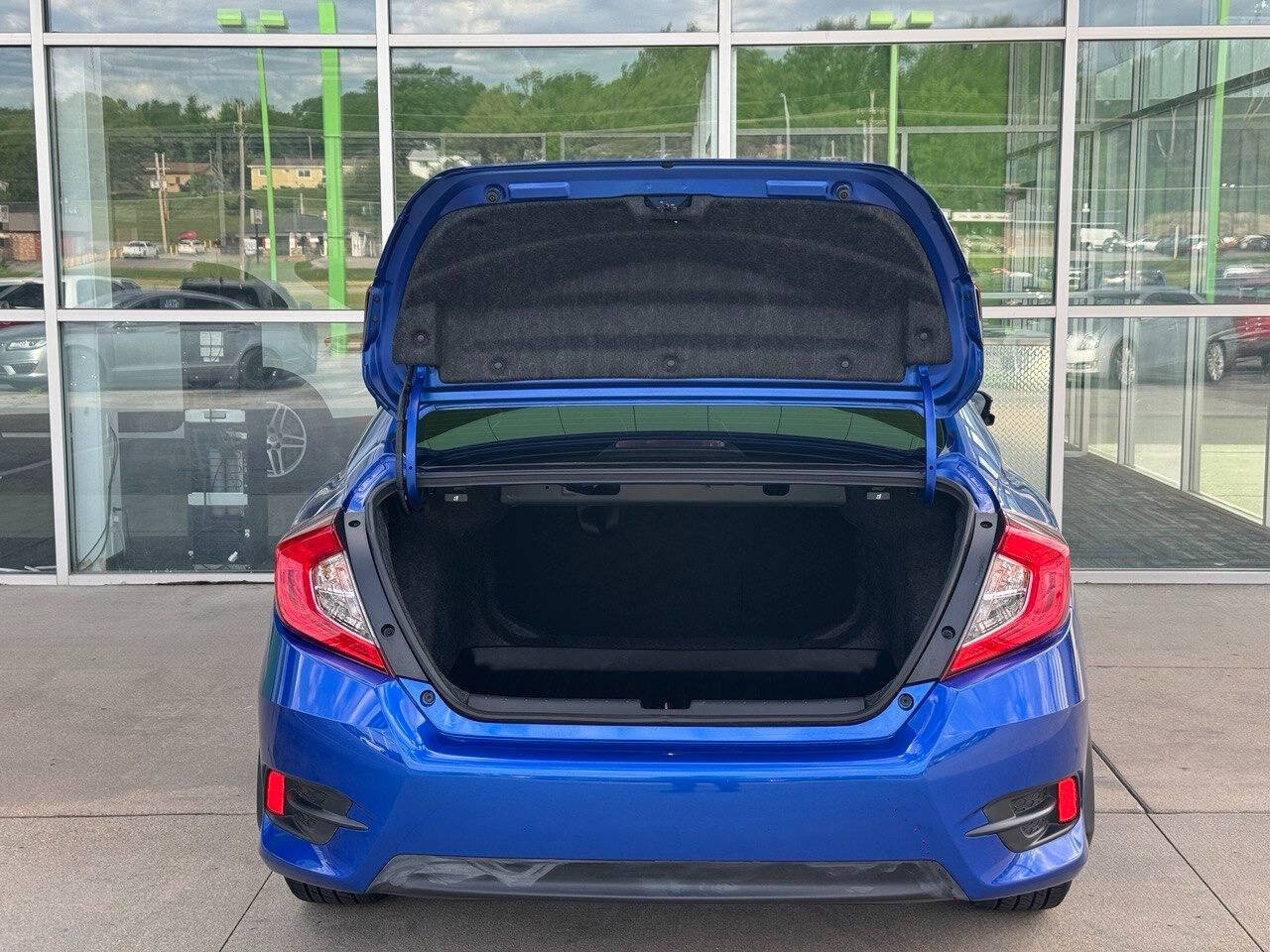 Used 2017 Honda Civic EX-L image 7
