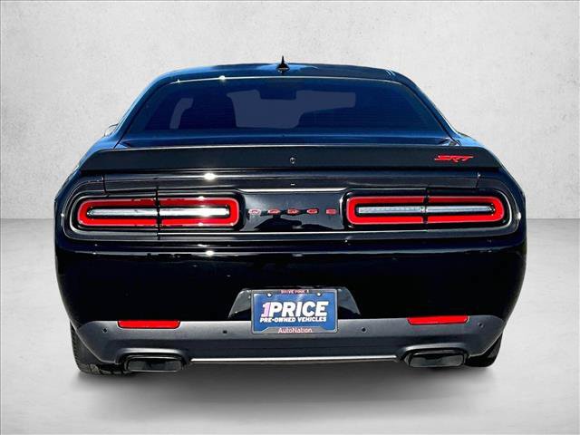 Used 2016 Dodge Challenger SRT Hellcat RWD image 4