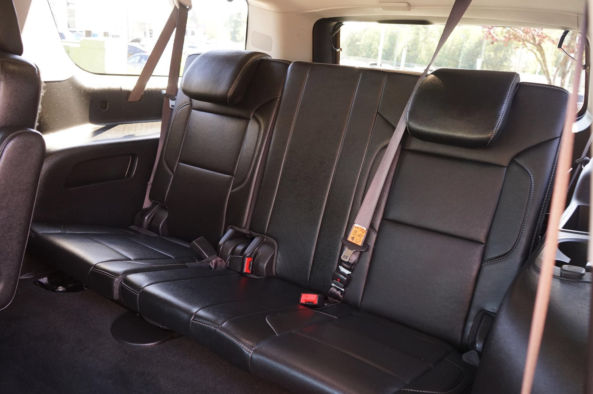 Used 2017 Chevrolet Suburban Premier AWD/4WD image 17