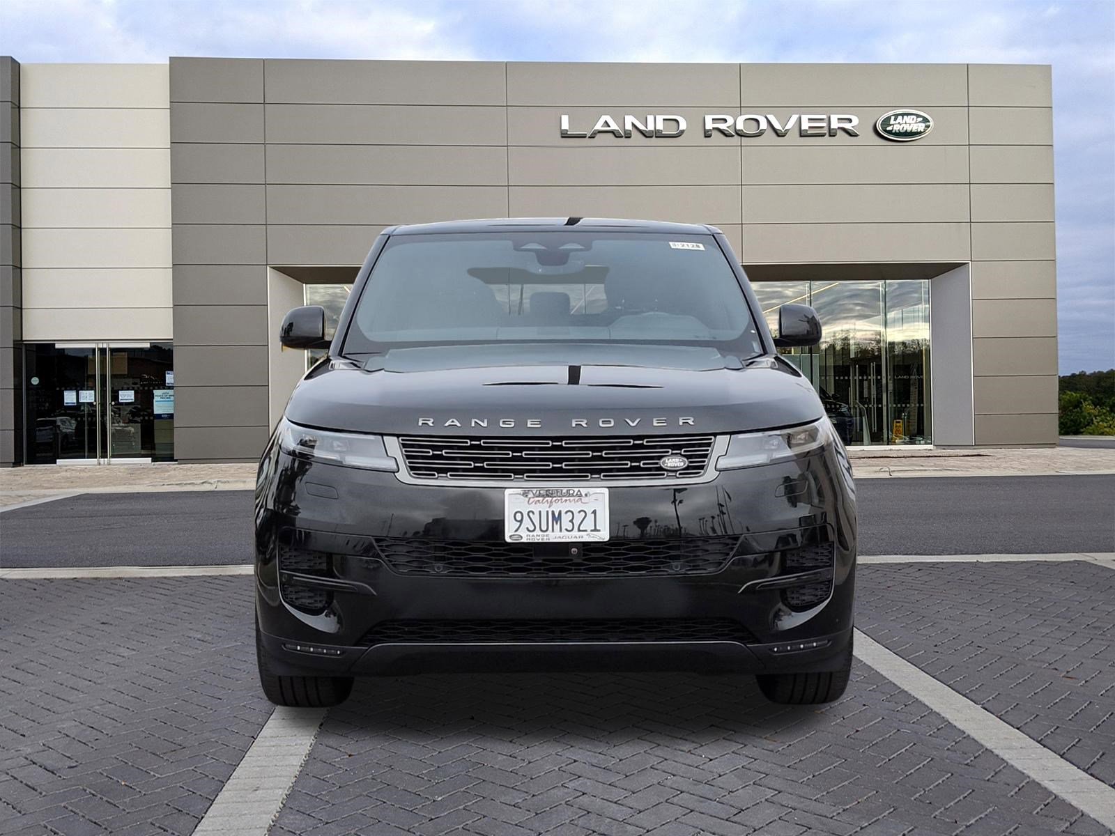 Certified 2025 Land Rover Range Rover Sport AWD/4WD image 2