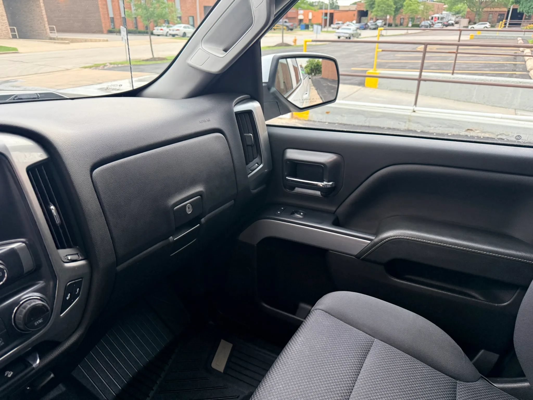 Used 2019 Chevrolet Silverado 1500 LT w/ All Star Edition AWD/4WD image 19