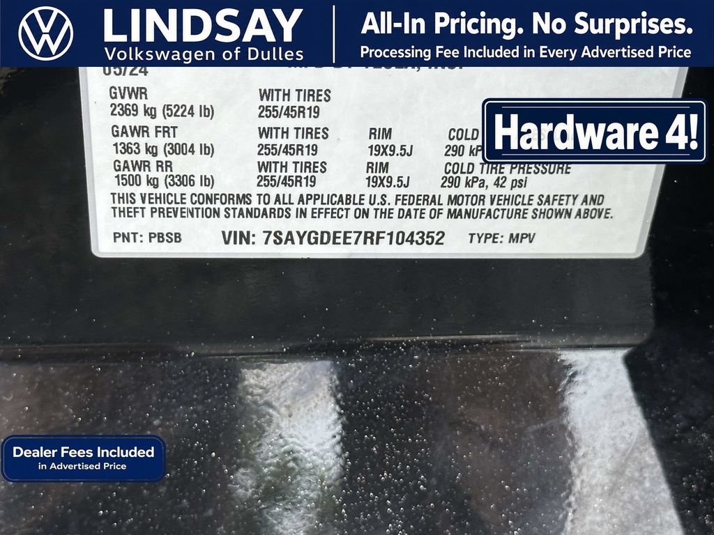 Used 2024 Tesla Model Y Long Range AWD/4WD image 24