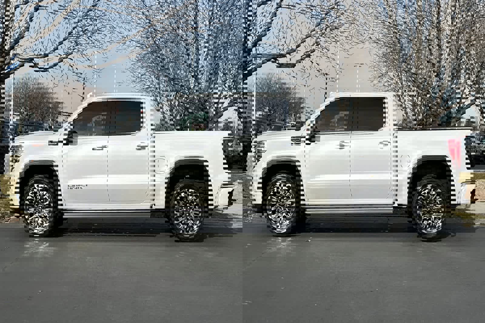 Used 2024 GMC Sierra 1500 Denali Ultimate image 5