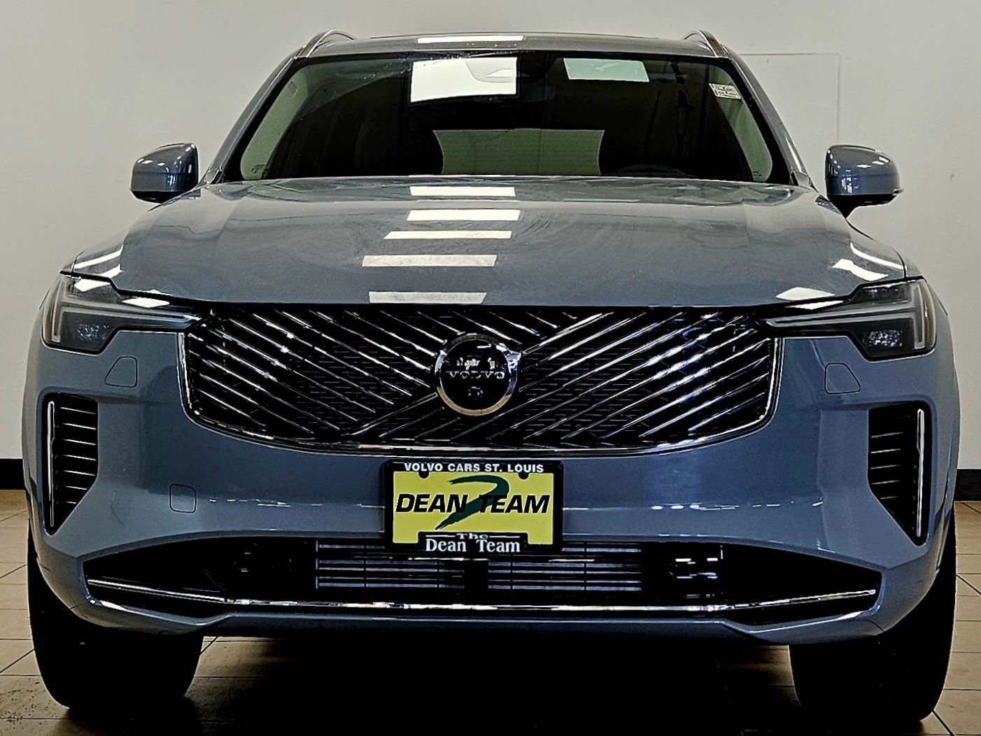 New 2026 Volvo XC90 T8 Plus w/ Protection Package AWD/4WD image 7